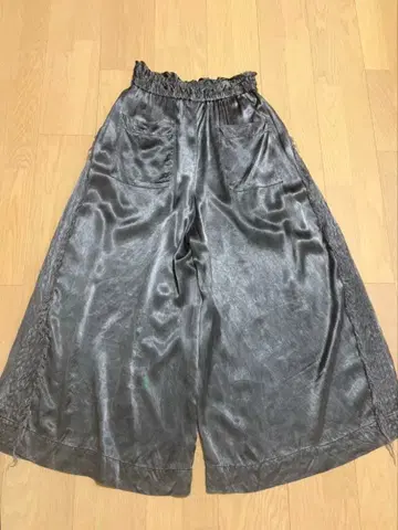 zucca 주카 피그먼트 새틴 팬츠 와이드 팬츠 플리츠 팬츠