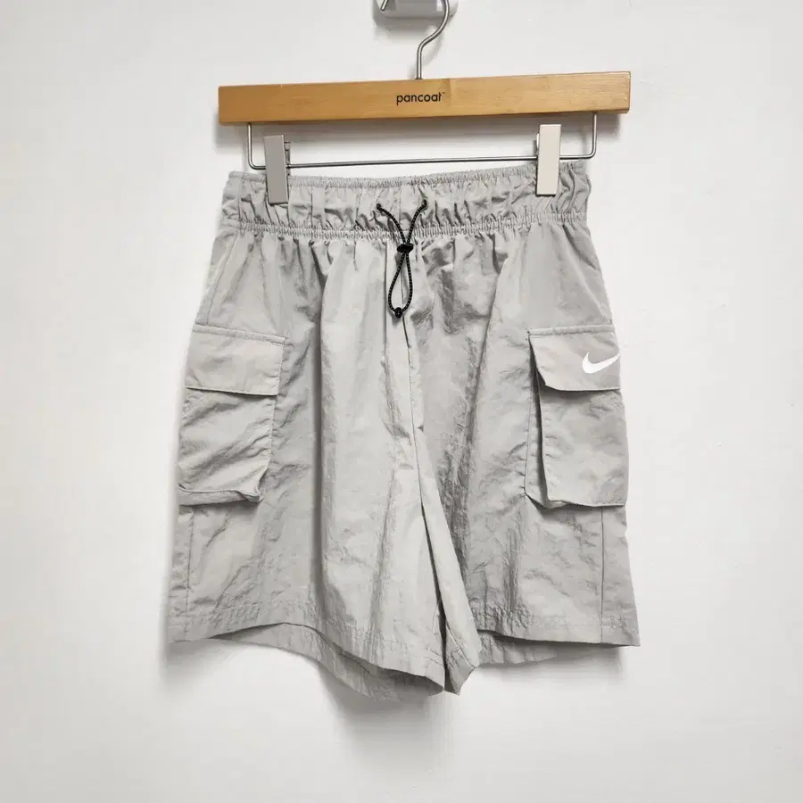 [XS] 나이키 여성 우븐 카고 반바지