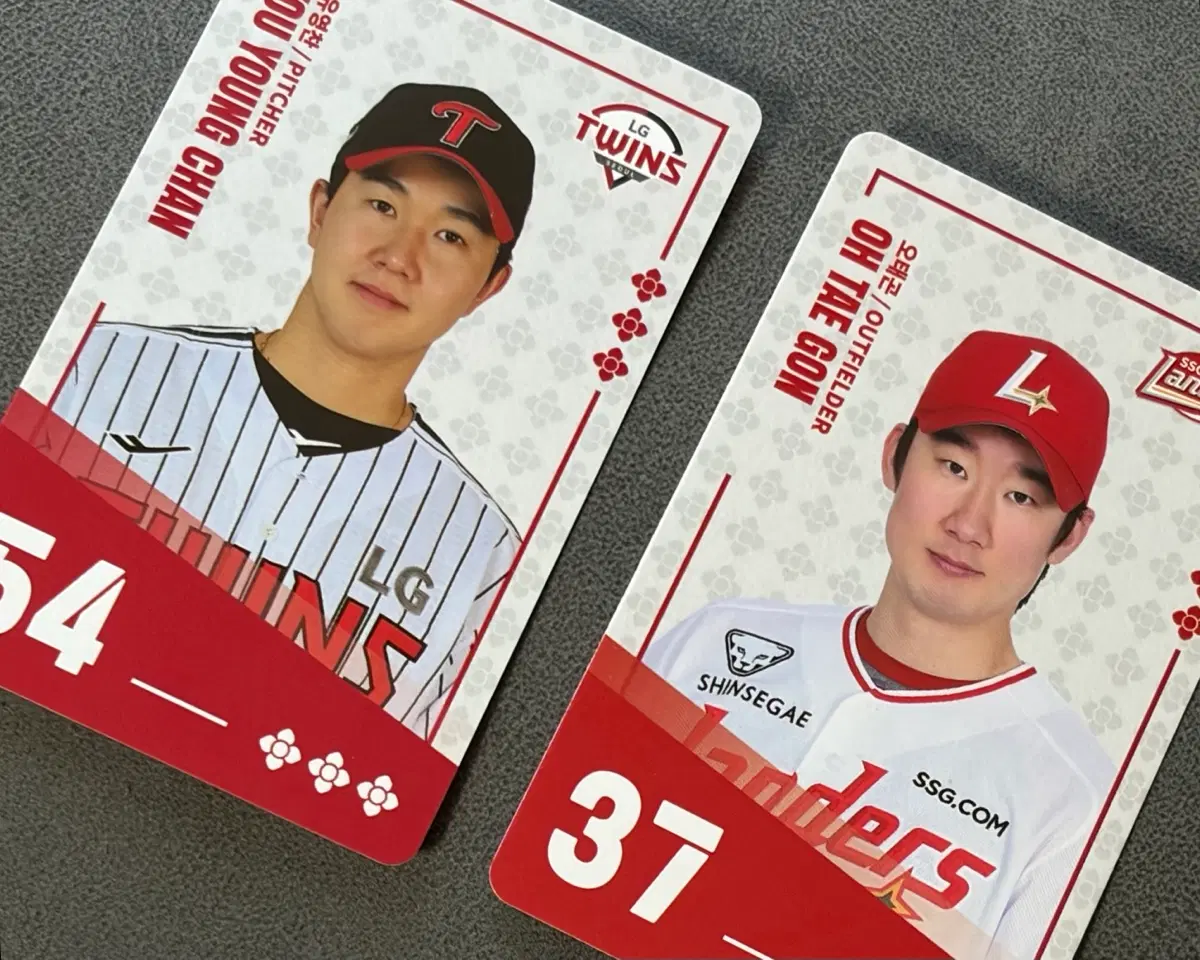 [일괄] 팔도비빔면 KBO LG TWINS 유영찬, 오태곤 포토카드 팔아요