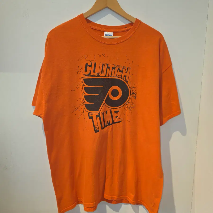 Philadelphia Flyers Gildan Orange "Clutch Time" Graphic T-Shirt XL