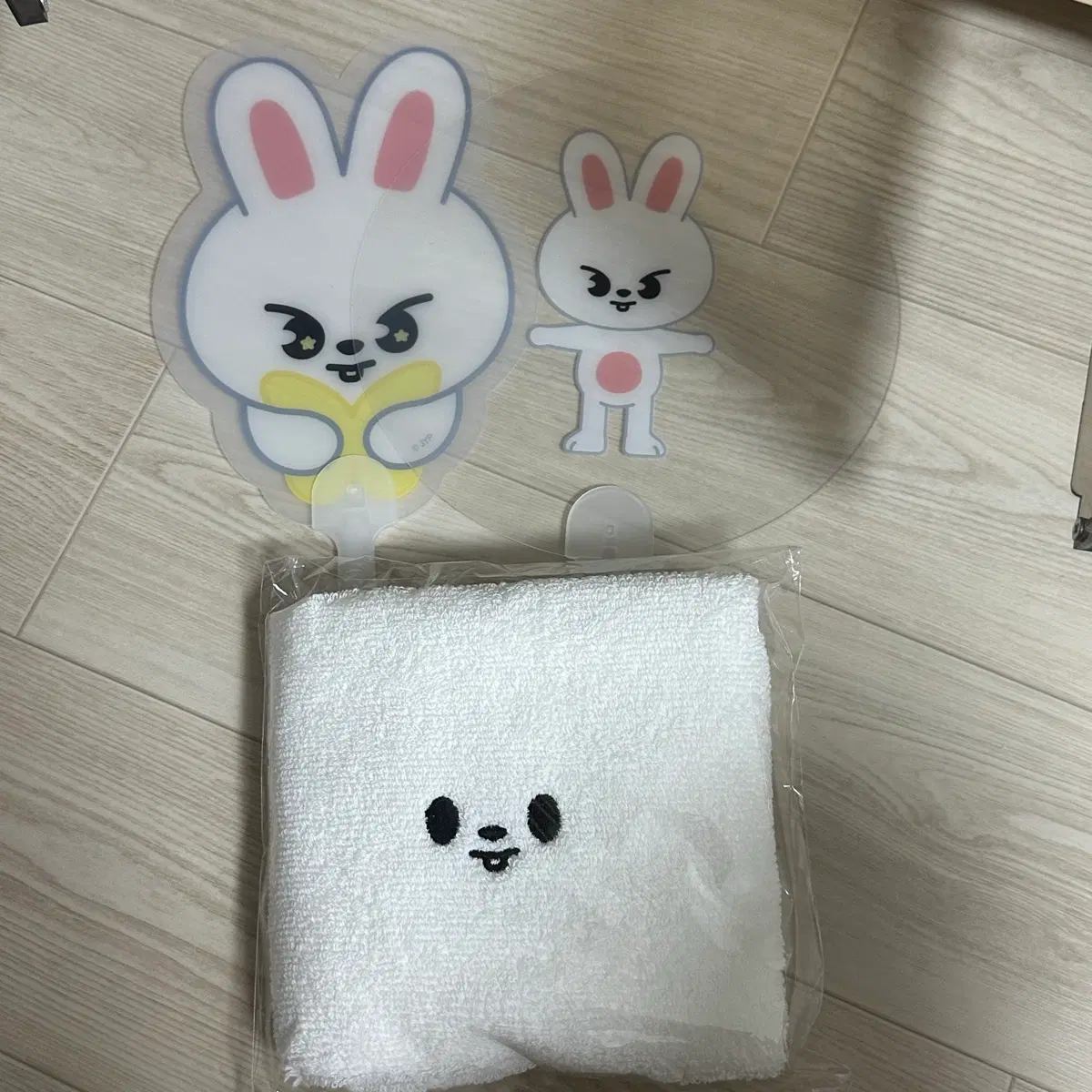 일관 스트레이키즈 리노 리빗