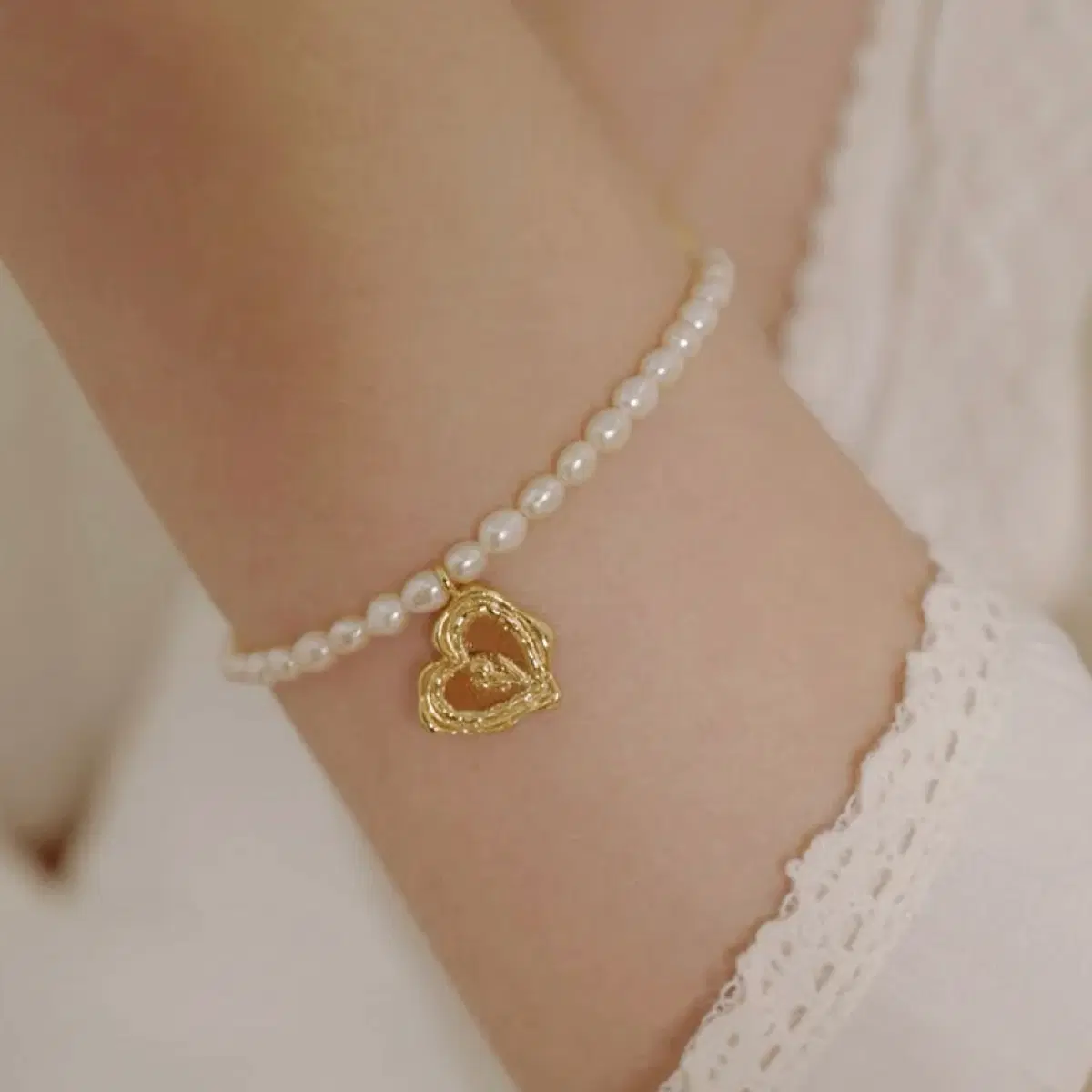피오레 melting heart tulip pearl bracelet 멜팅하트튤립펄 진주 브레이슬릿 팔찌