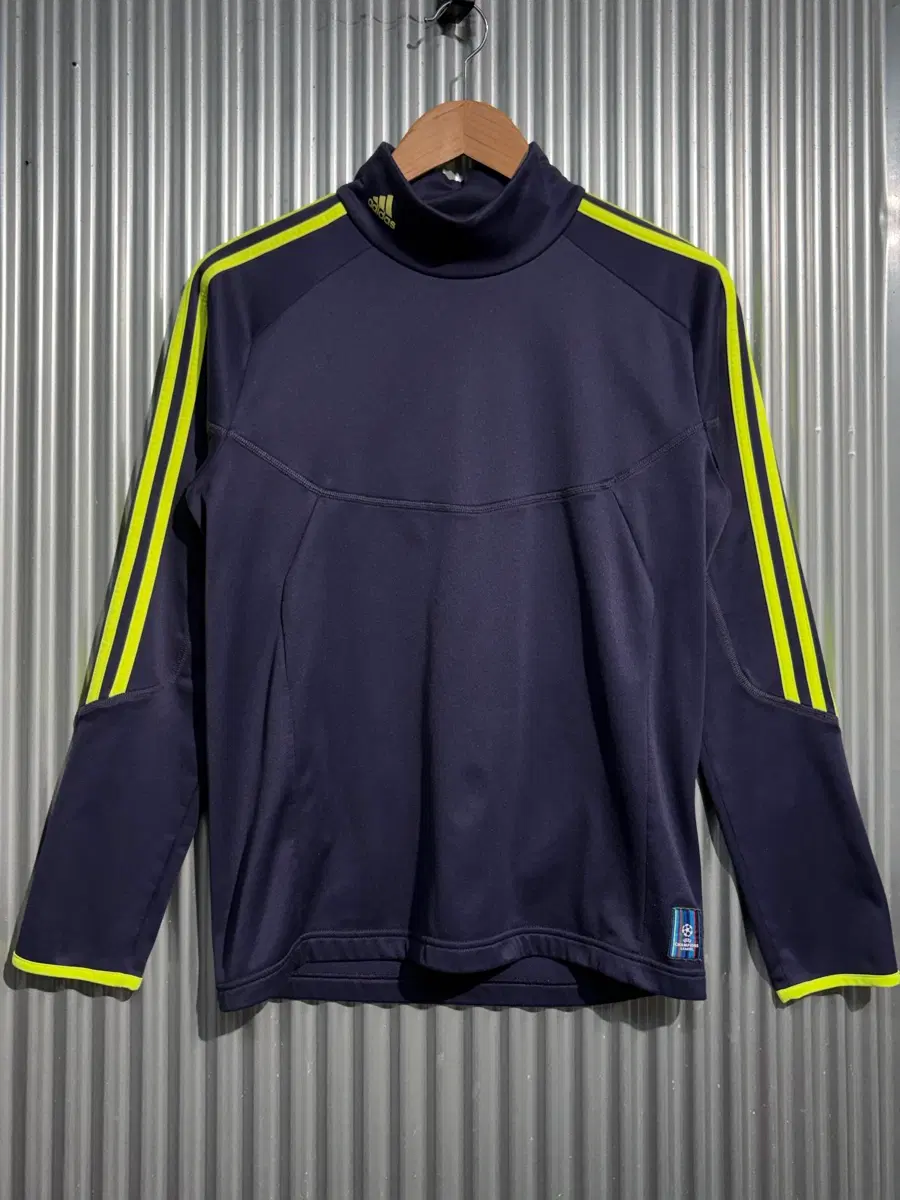[FREE] 아디다스 ADIDAS UEFA 챔피언스리그 클라이마웜 하이넥 트레이닝 탑 네이비 3.9