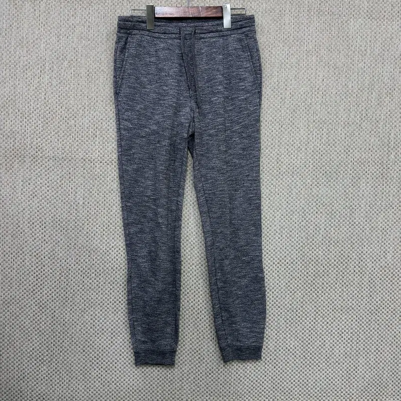 GU 밴딩 츄리닝바지 S H03325