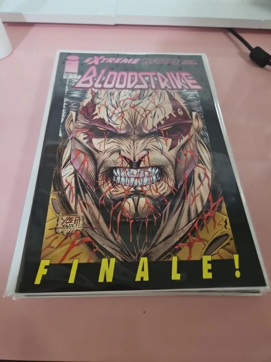 B / 1994 / Bloodstrike #10
