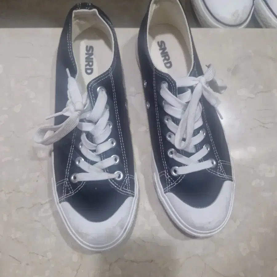 반스 느낌 SNRD 컨버스