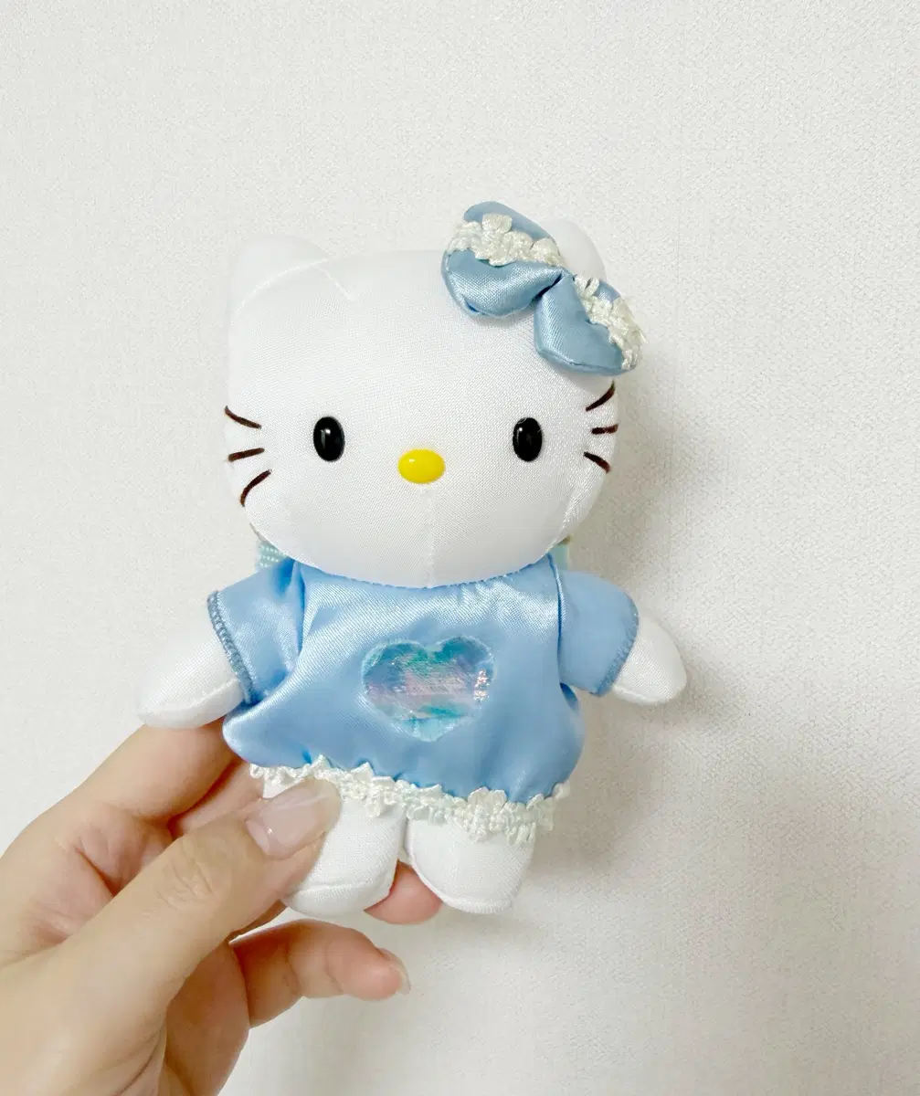 고전 키티 날개 하트 백팩 인형 키링