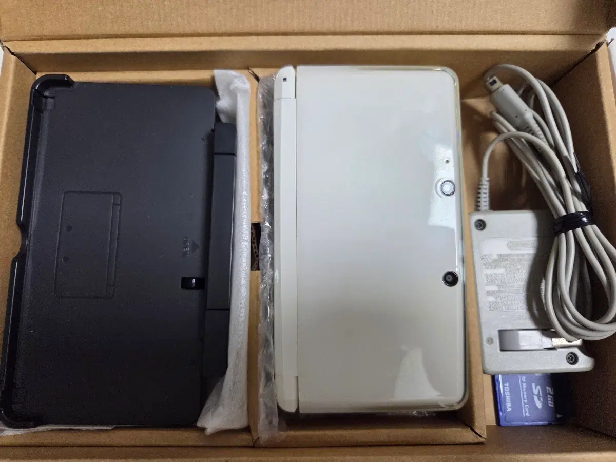 닌텐도 3ds 화이트 풀박 일판 판매