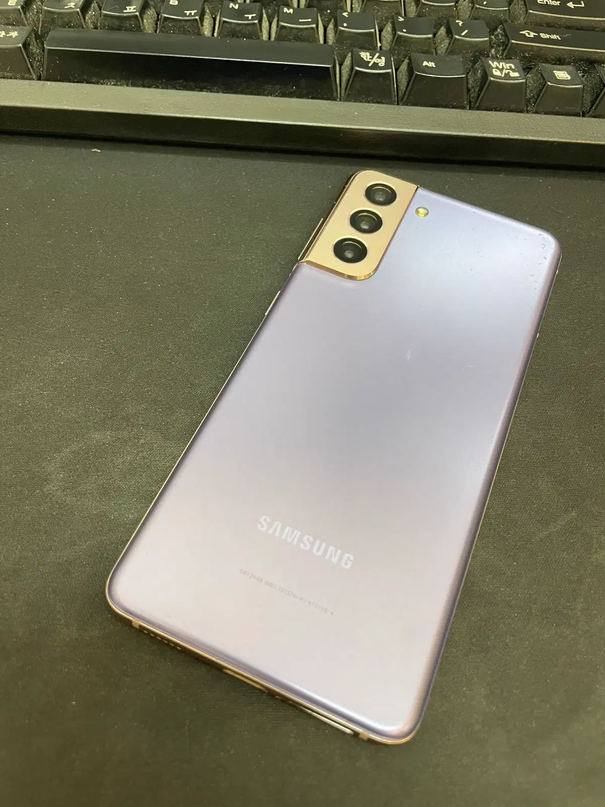 갤럭시S21 팬텀바이올렛 256GB 무잔상 상태좋은 중고23만2천팝니다