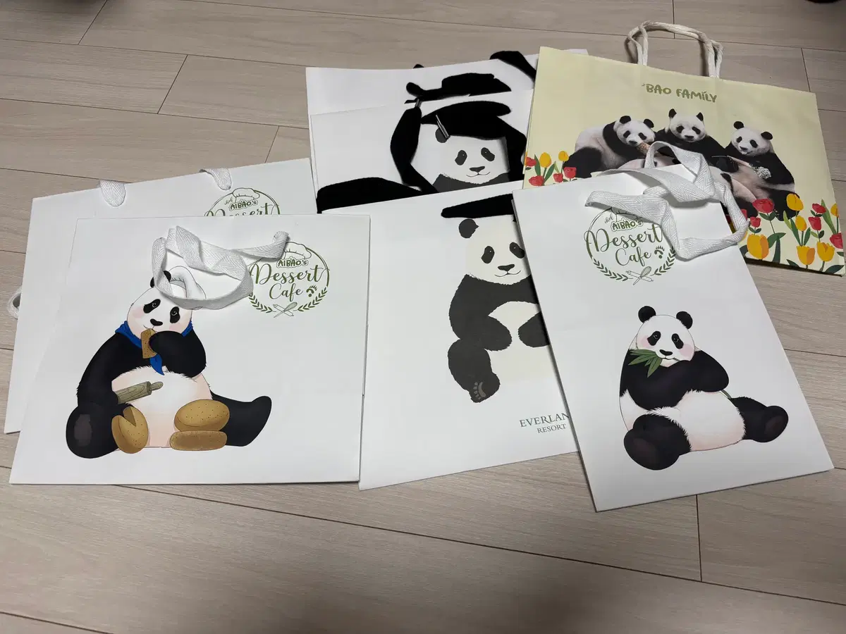 푸바오 쇼핑백 모음 (일괄판매)