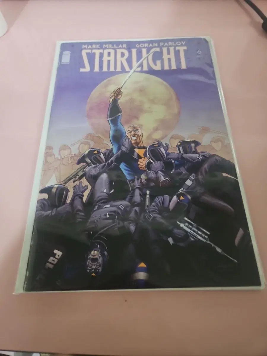 S / 2014 / Starlight #6