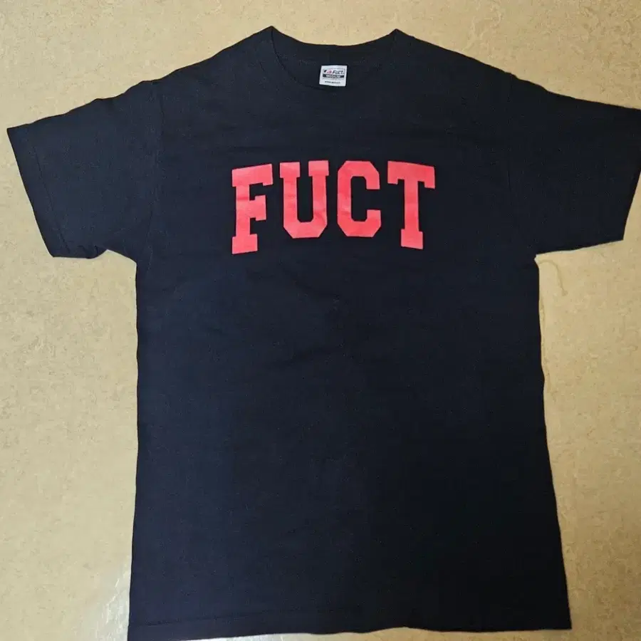 fuct(퍽트) 반팔티셔츠