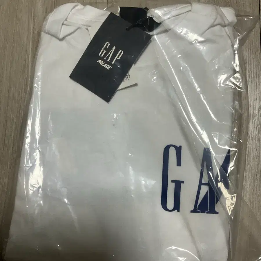 팔라스 갭 티셔츠 화이트 S