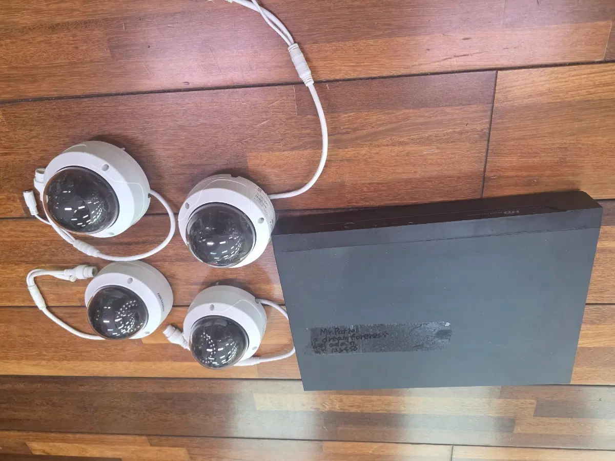 CCTV 돔 카메라 4대 + DVR 세트