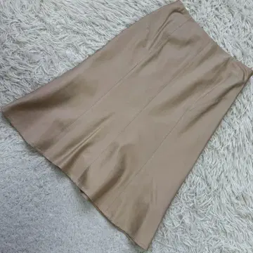 UNTITLED 밑단 플레어 스커트 베이지 0 깔끔 오피스 고급