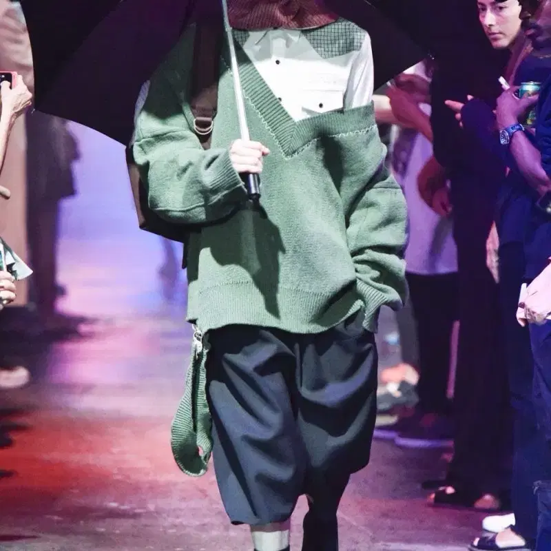 라프시몬스 18ss 헤비니트 m사이즈 블랙