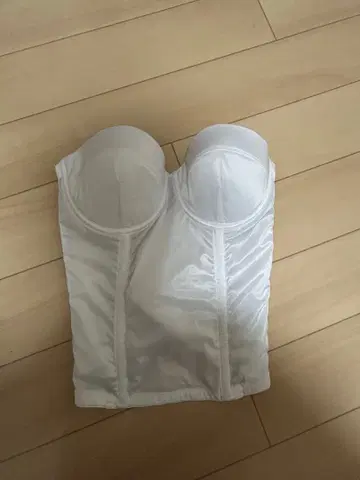 브라이덜 이너 뷔스티에 화이트 트림프 D70