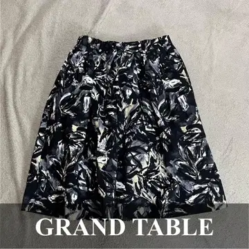 [ Grand Table ] 올 패턴 미니 스커트 M