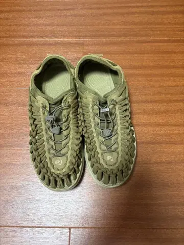 KEEN UNEEK 아웃도어 샌들 카키 27.5cm