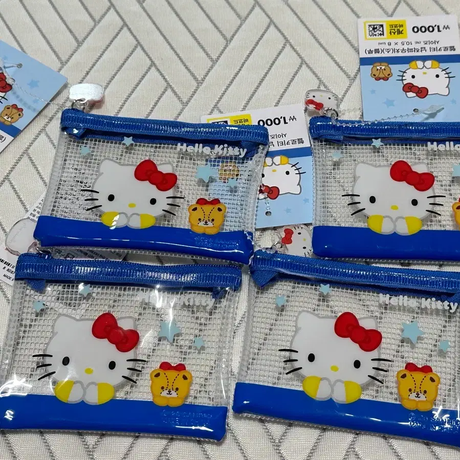 다이소 헬로키티 납작파우치(소)