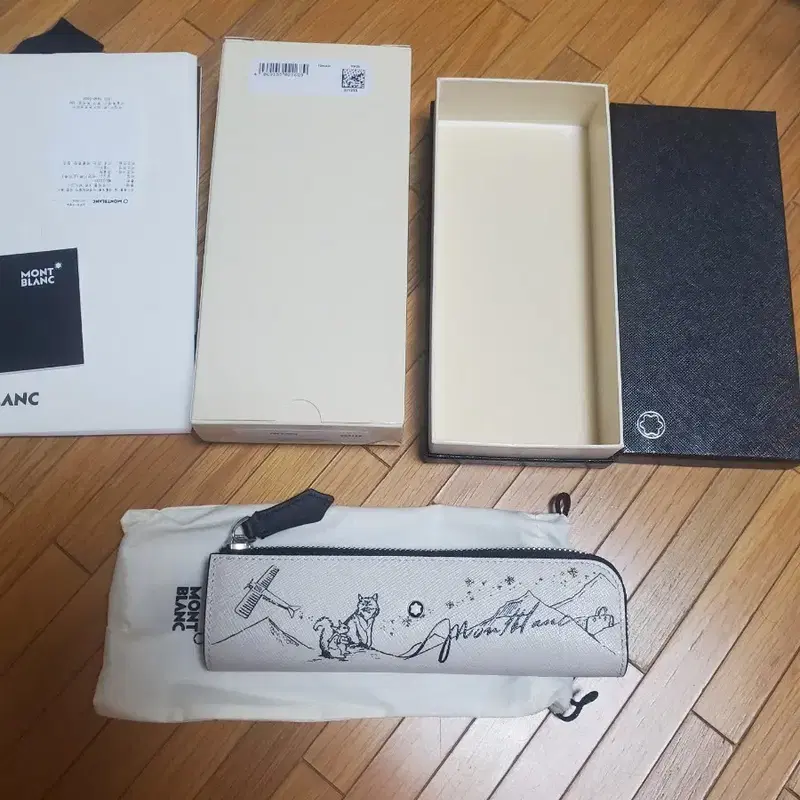 MONTBLANC 몽블랑 해피 홀리데이 윈터 2025 만년필 1구 펜파우치 판매합니다