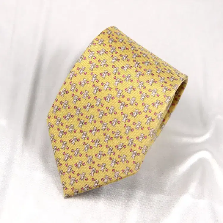 페라가모 8.8cm A+등급 신형 남자 명품넥타이