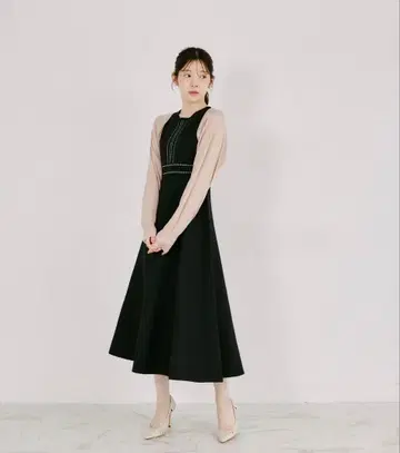 새상품 tocco closet 뒷 리본 포함 라메 믹스 돌먼 슬리브 볼레로