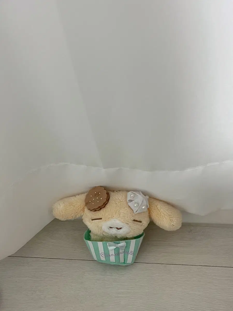 시나모롤 카푸치노 15주년 컵케이크 인형 판매합니다