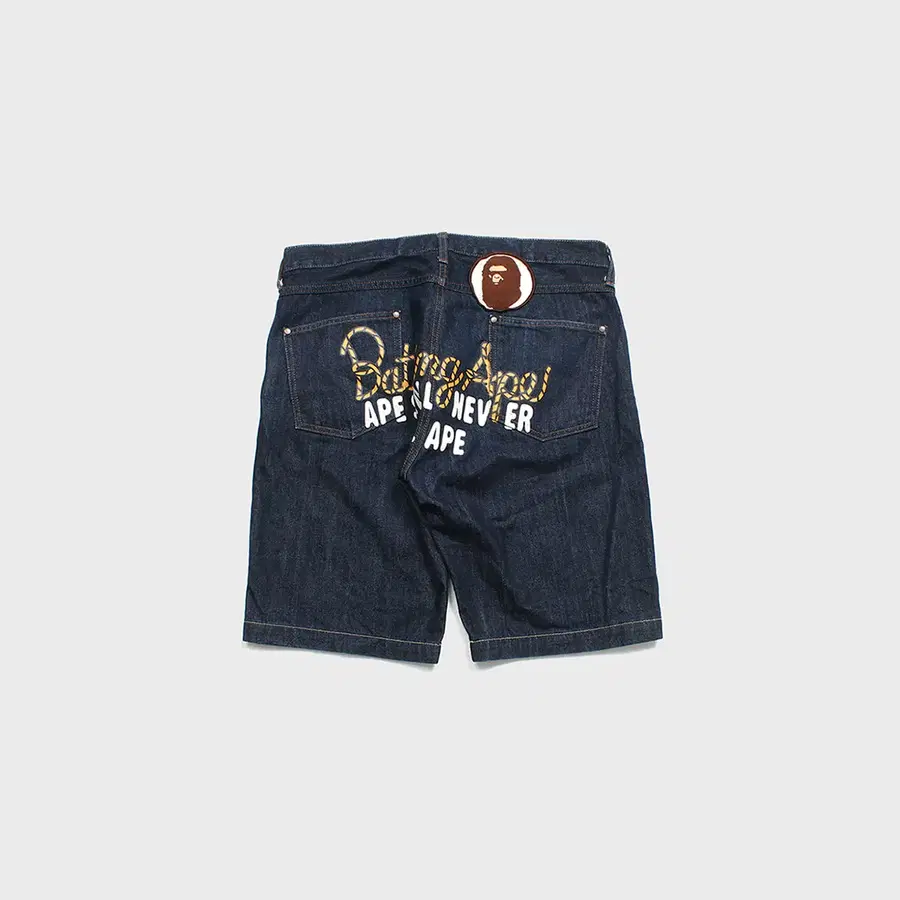 A BATHING APE 베이프 반바지
