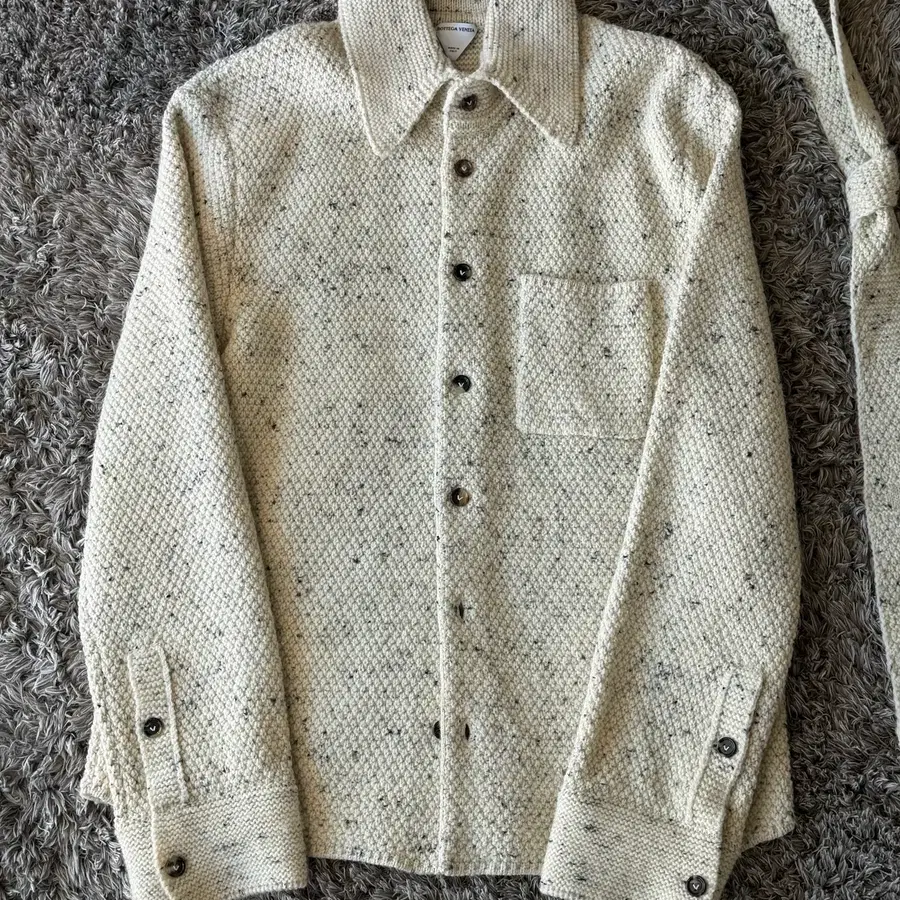 보테가베네타 얀 울 셔츠 23FW Size L