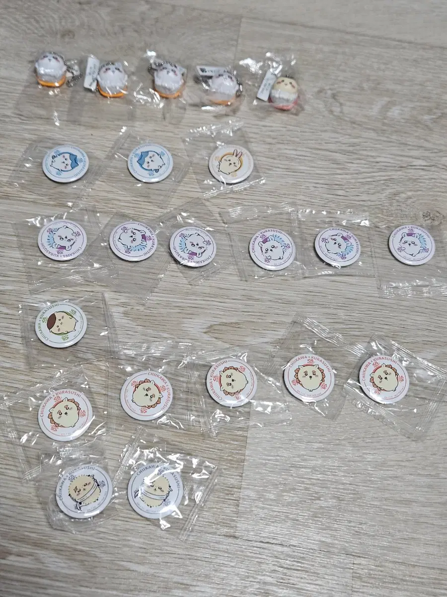 치이카와 쿠라스시 콜라보 피규어 캔뱃지 마그넷