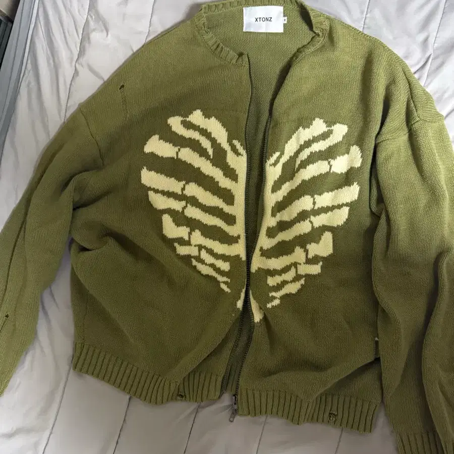 XTKO37 보운 니트 집업 (KHAKI)
