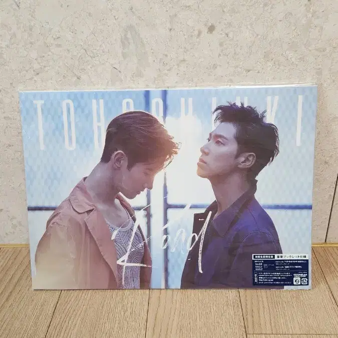 [공식/초회한정반] 동방신기 일본 싱글 Road 대형 앨범 (호화 부클릿/솔로곡 수록)