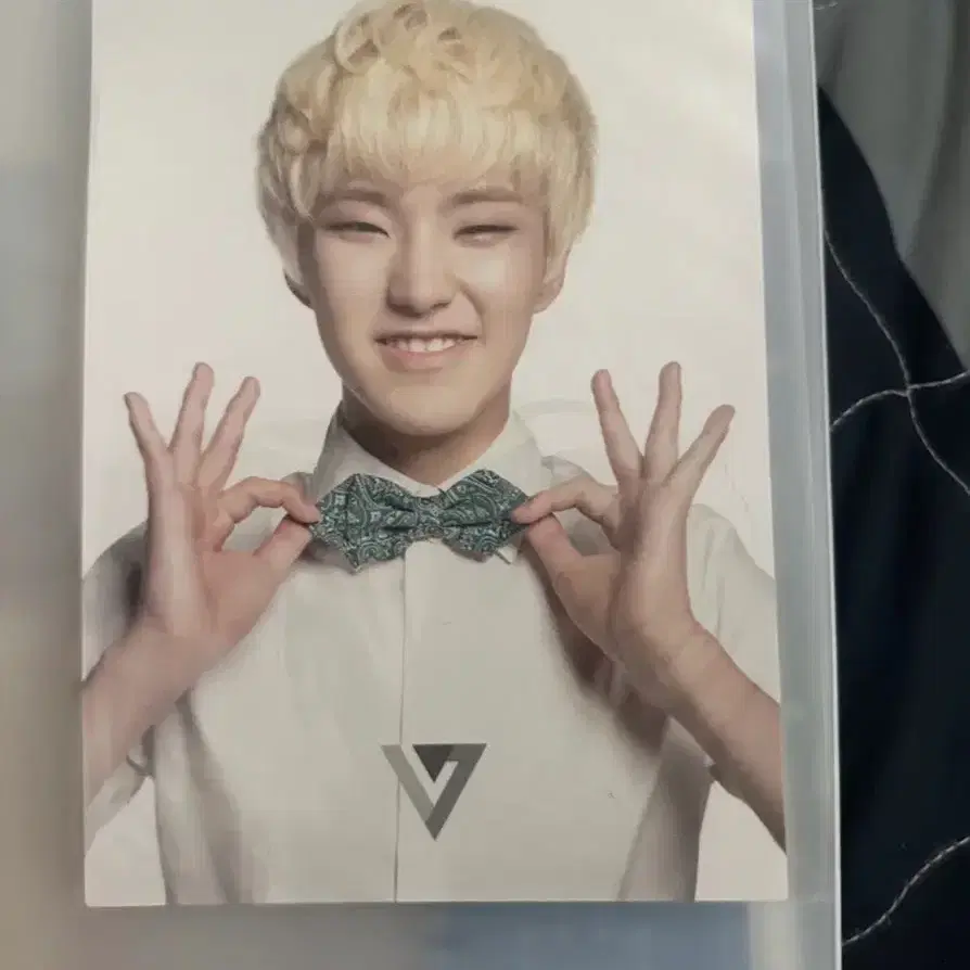 세븐틴 아낀다 호시 포토엽서 판매합니다!