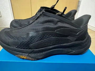 HOKA ONE ONE TRANSPORT