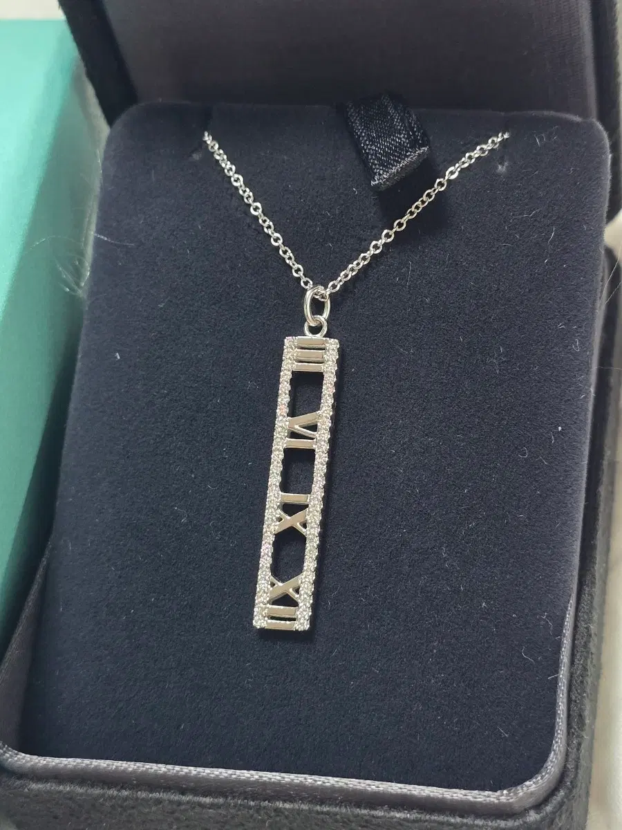 티파니 아틀라스 18k 화이트골드 다이아 목걸이