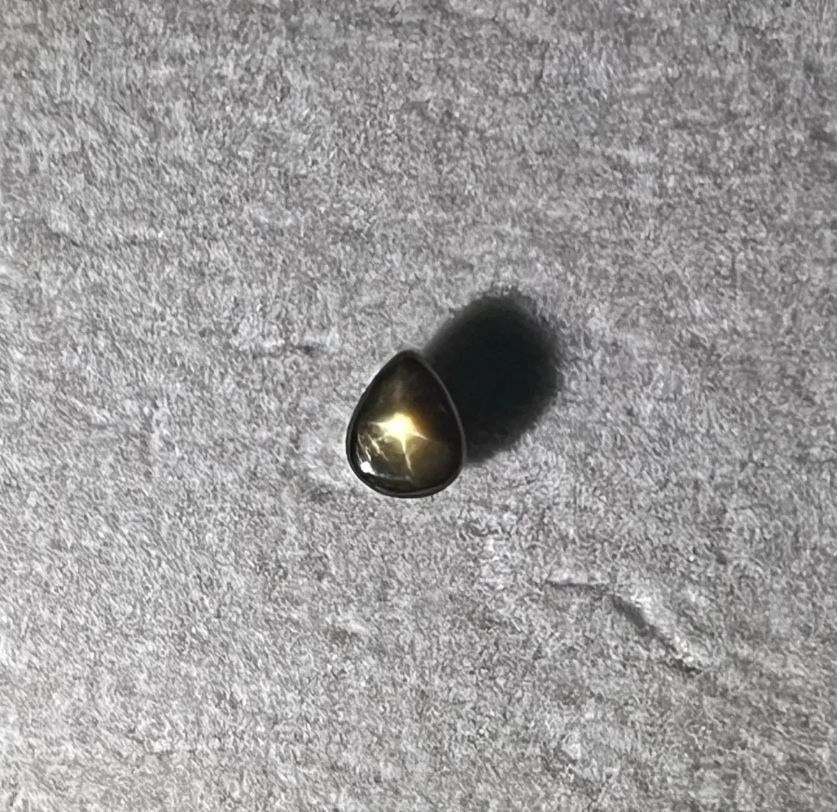 천연 미가열 블랙 스타 사파이어 2.41ct (GLC 감별서)
