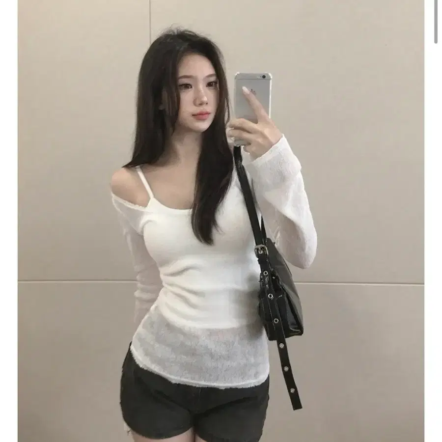 시스루 화이트 슬리브리스 니트