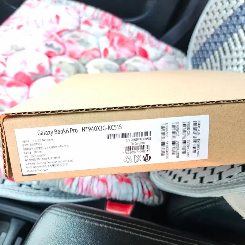 삼성전자 갤럭시북6 프로 NT940XJG-KC51S 35.6cm 실버