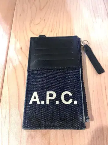 [ 당일 또는 익일 배송 ] A.P.C. 프래그먼트 케이스 카드 케이스 데님