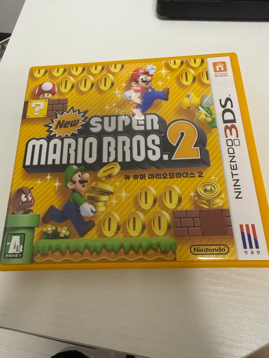 닌텐도 3DS 뉴 슈퍼 마리오브라더스 2 한글판