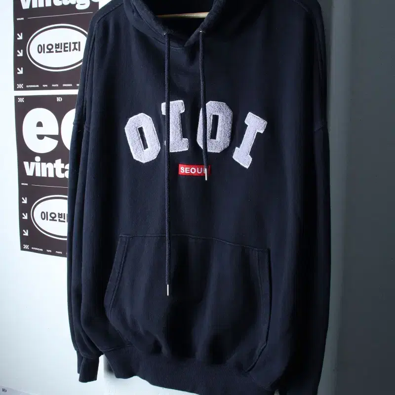 (L-XL) 오아이오아이 후드티셔츠 빅로고 네이비 풀오버-H37784