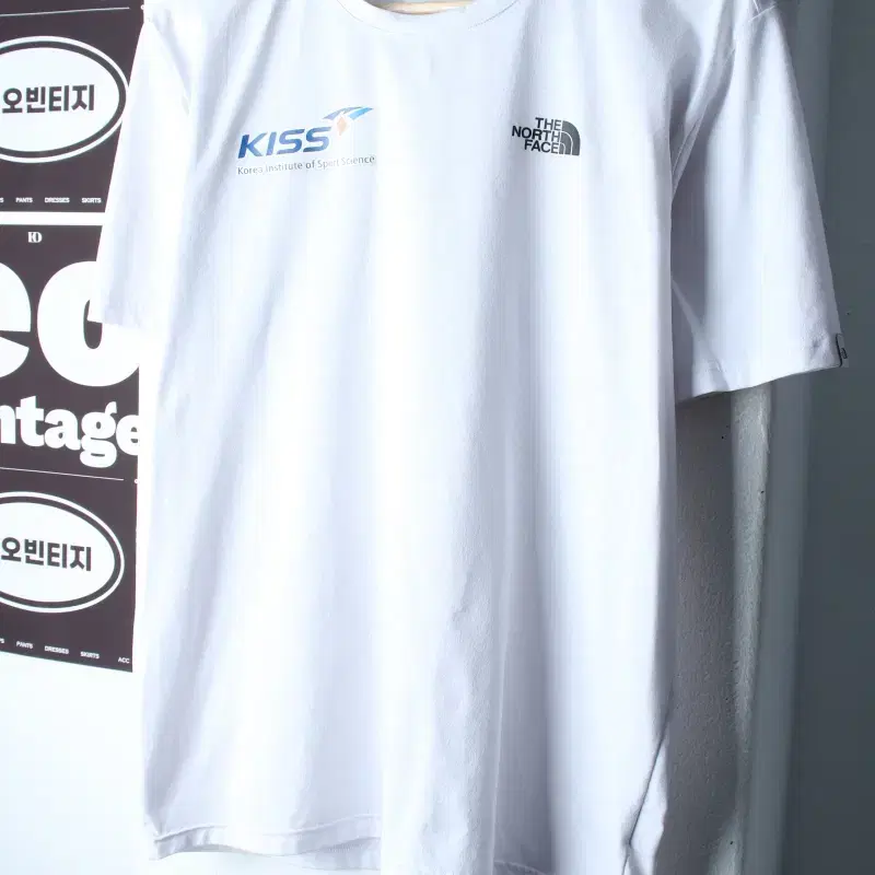 (M-L) 노스페이스 반팔 티셔츠 기능성 화이트 올드스쿨-H37808
