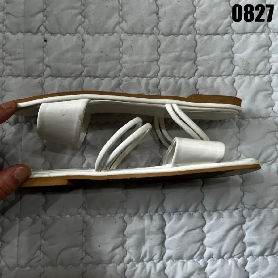 흰색 뮬 샌들 240