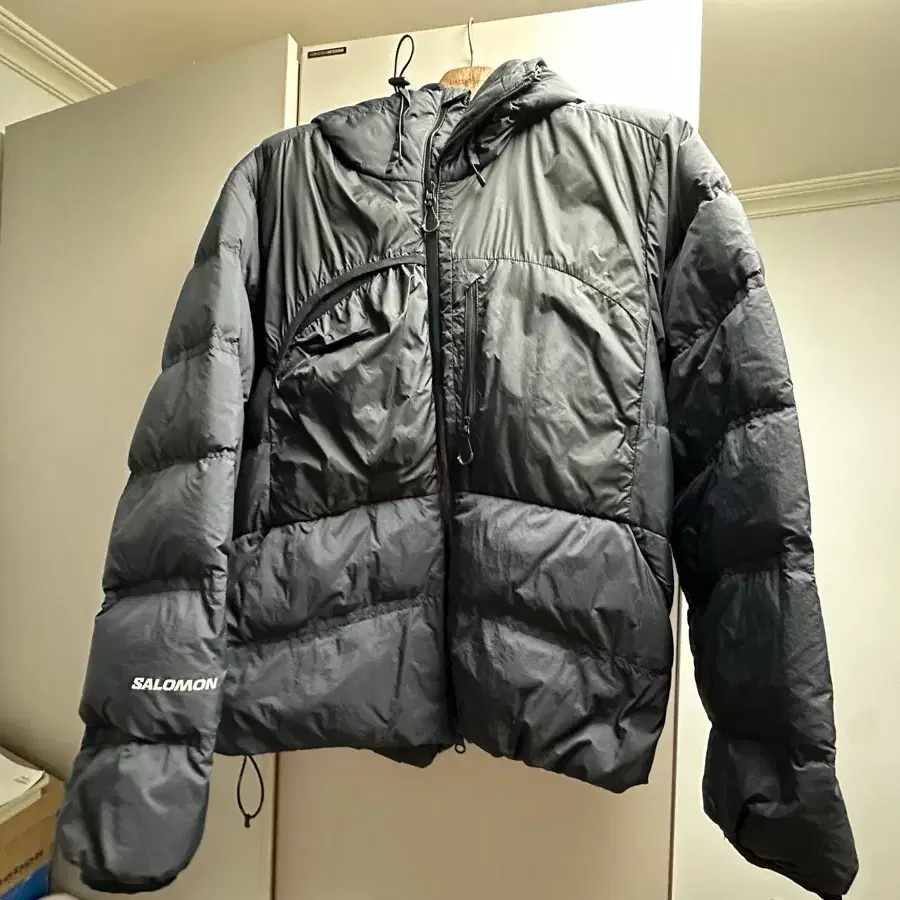 살로몬 패딩 xl 팝니다.
