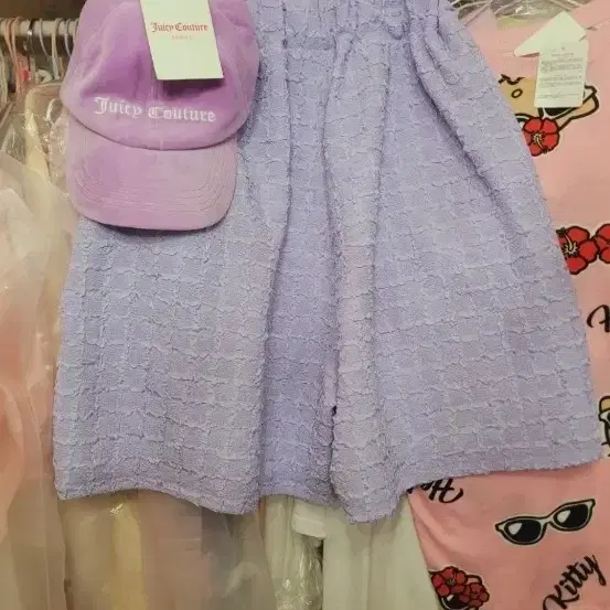 쥬시꾸뛰르 라벤더 볼캡 바지