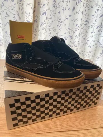 VANS 하프캡 블랙 검 밑창 스니커즈