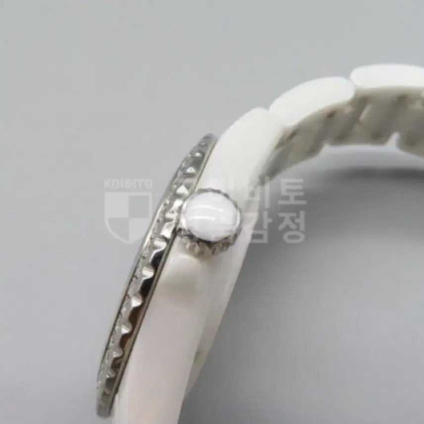 샤넬 마지막 가격 내림 J12 다이아 베젤 38mm 판매합니다 사진 3