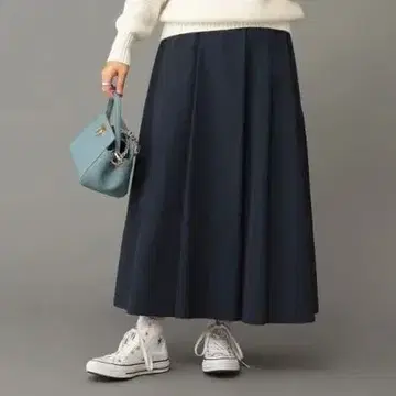 언타이틀 타프타 개더 스커트 네이비
