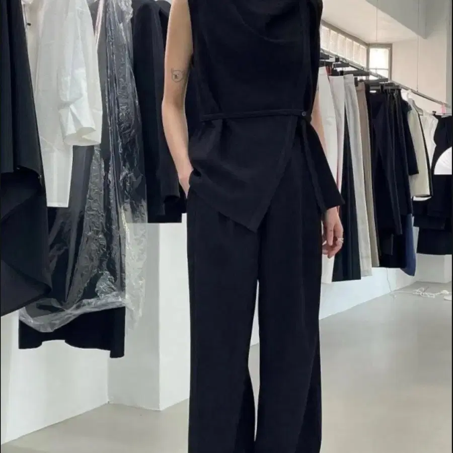 에핑글러 Wrinkle trouser 블랙
